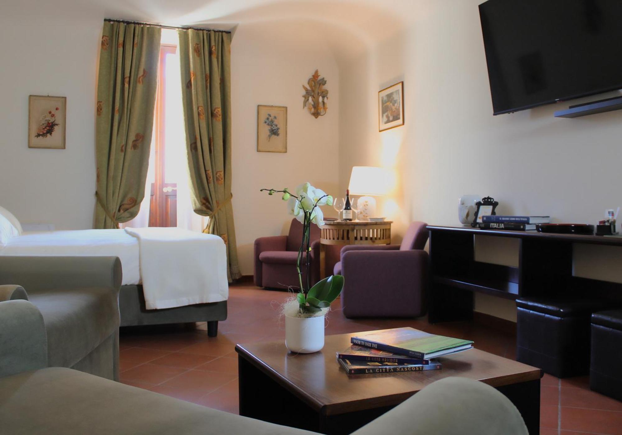 Dimora Conte Cavour Hotel แวร์เชลลี ภายนอก รูปภาพ