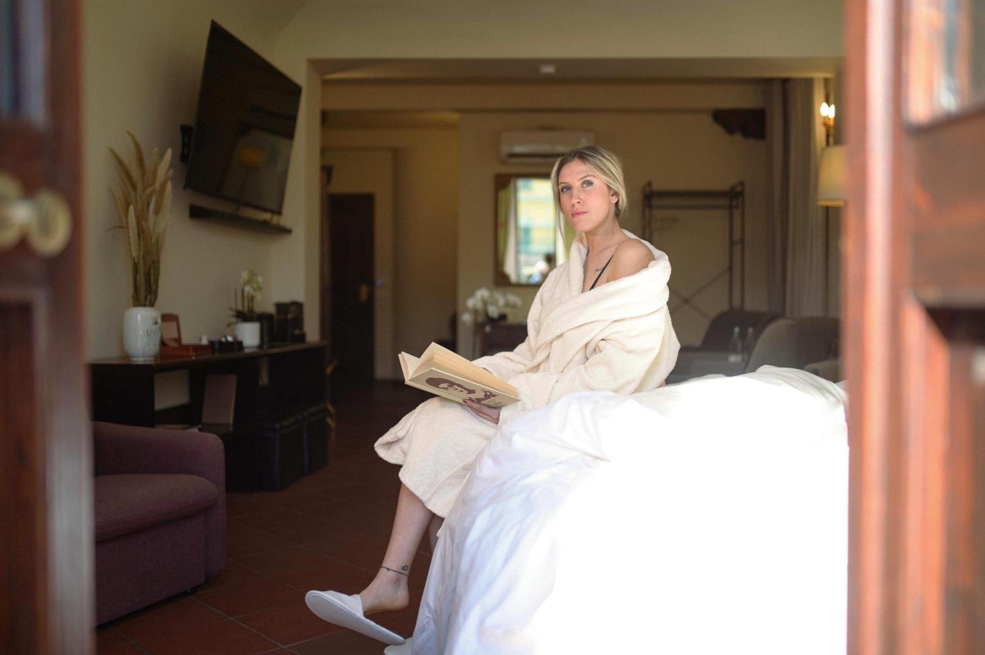 Dimora Conte Cavour Hotel แวร์เชลลี ภายนอก รูปภาพ